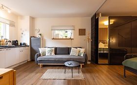 Ideal Fuer Kurze Aufenthalte - Gemuetliches 1-Zimmer-Apartment